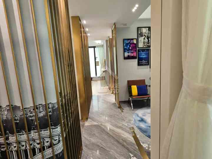 BLUE COAST II Show Flat - House730