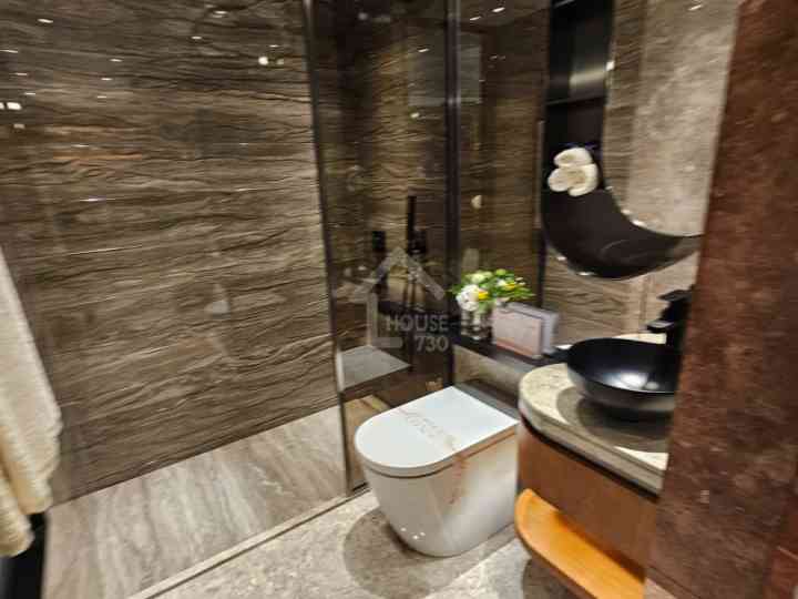 BLUE COAST II Show Flat - House730