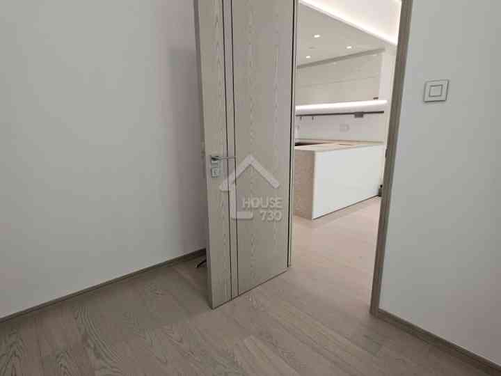 BLUE COAST II Show Flat - House730