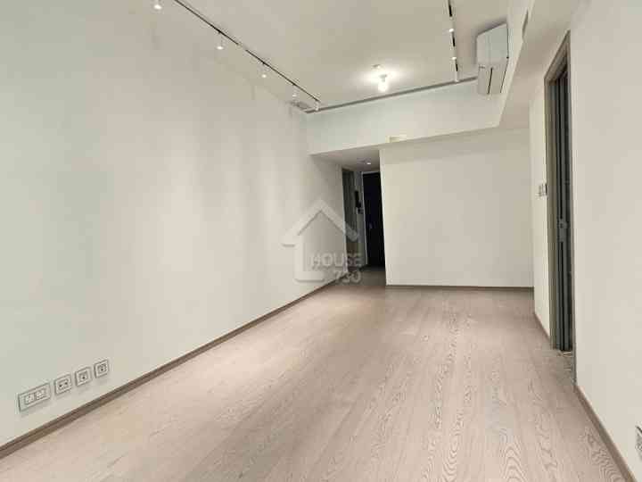 BLUE COAST II Show Flat - House730