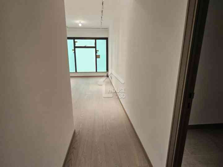 BLUE COAST II Show Flat - House730