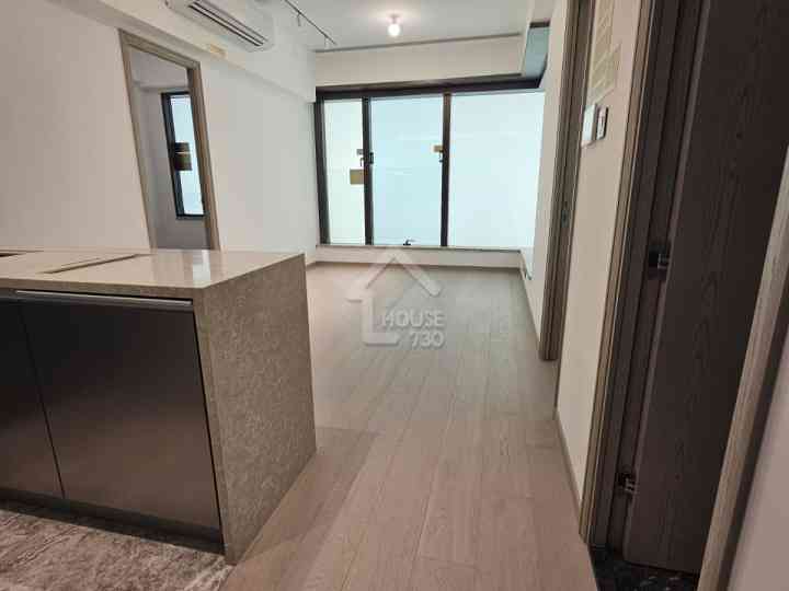 BLUE COAST II Show Flat - House730