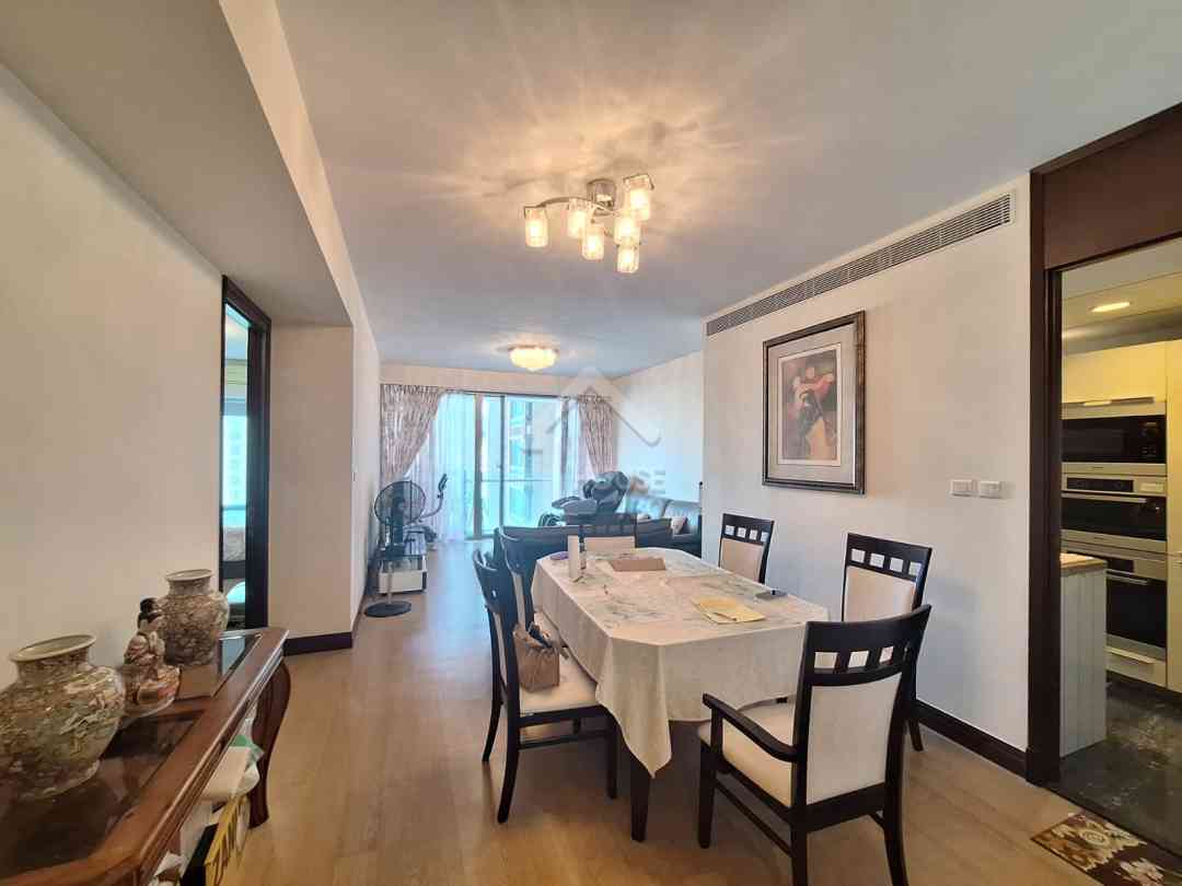 1 8361503 House730 1-8361503-house730