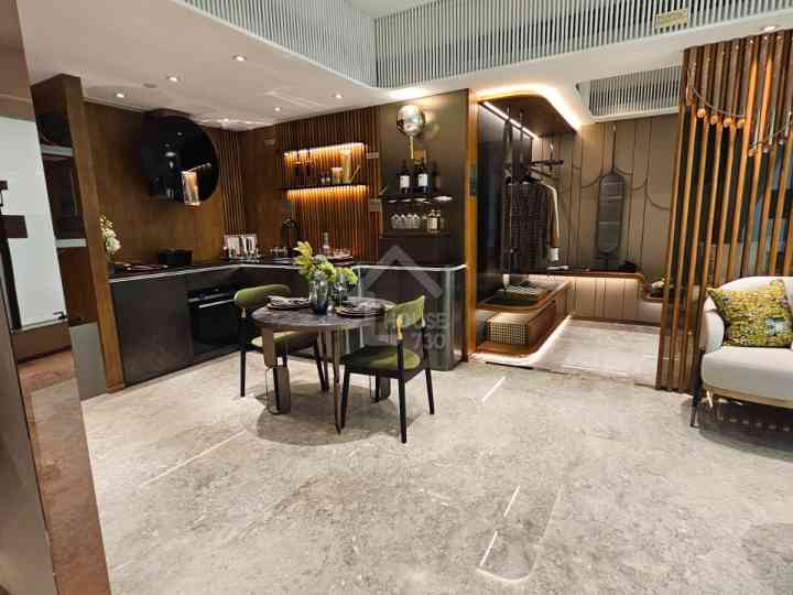 BLUE COAST II Show Flat - House730
