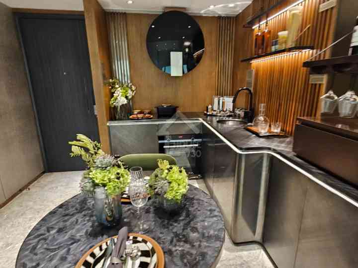 BLUE COAST II Show Flat - House730