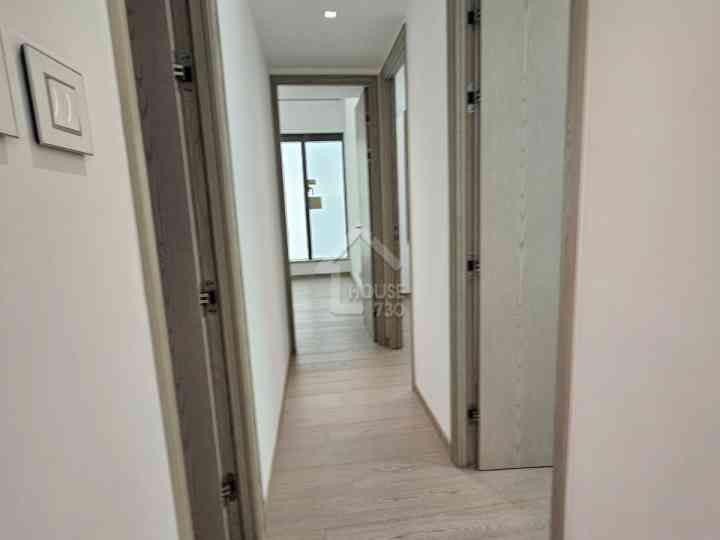BLUE COAST II Show Flat - House730