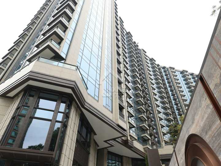 BEACON PEAK 物業外貌 - House730