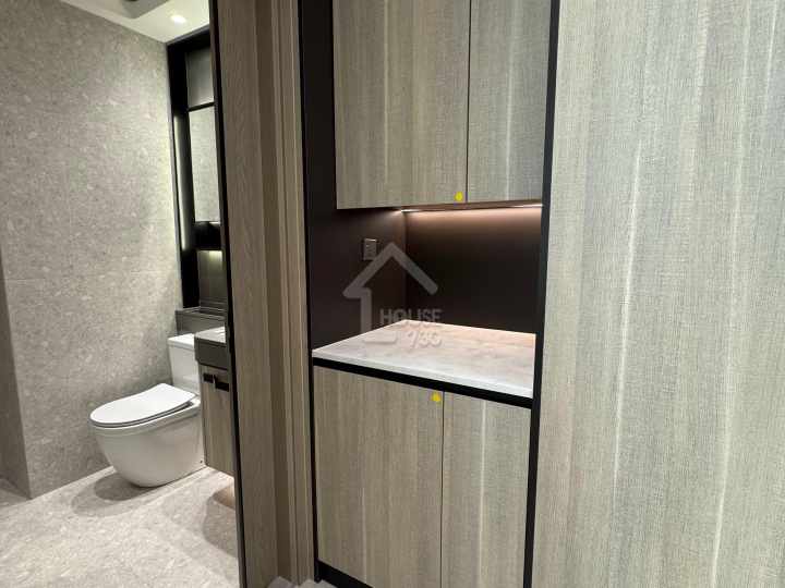 Sierra Sea 1A Show Flat - House730