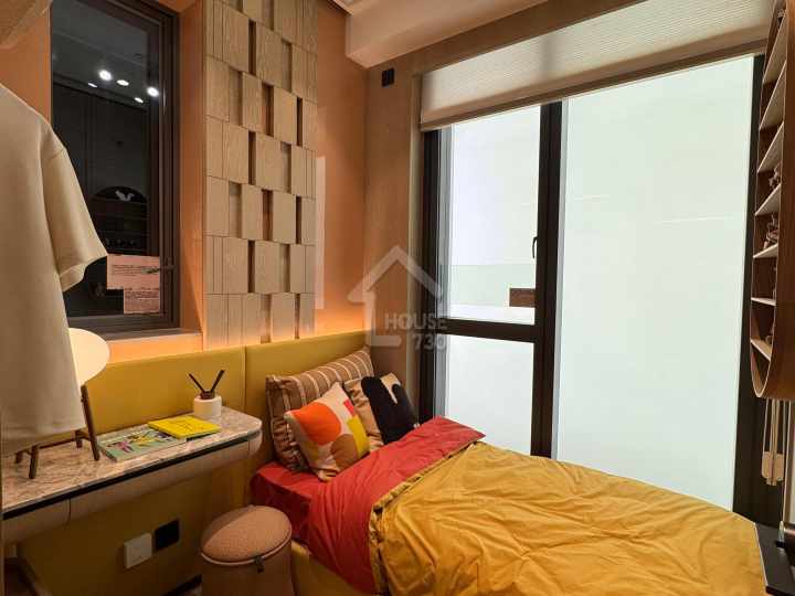 Sierra Sea 1A Show Flat - House730