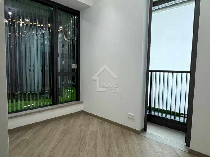 Sierra Sea 1A Show Flat - House730
