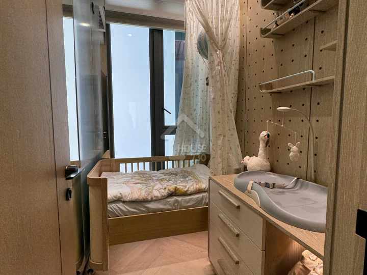 Sierra Sea 1A Show Flat - House730