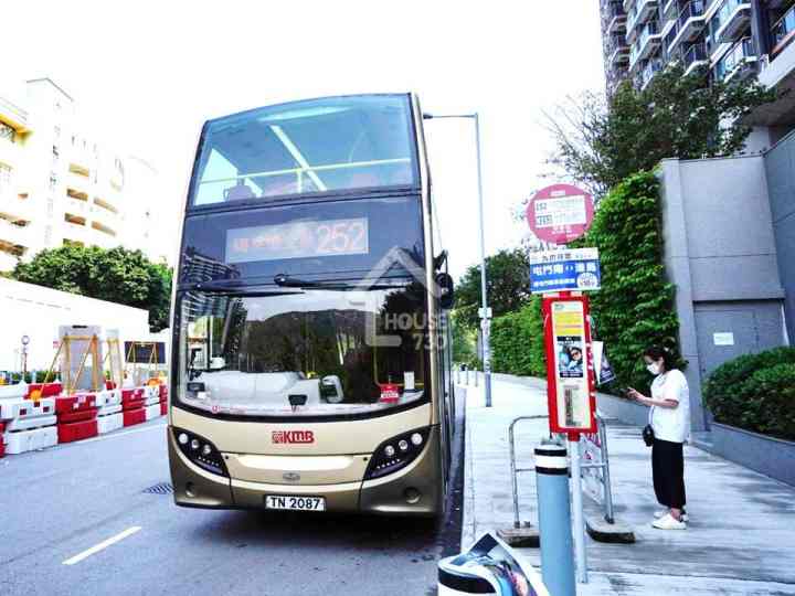 Napa 公共交通 - House730