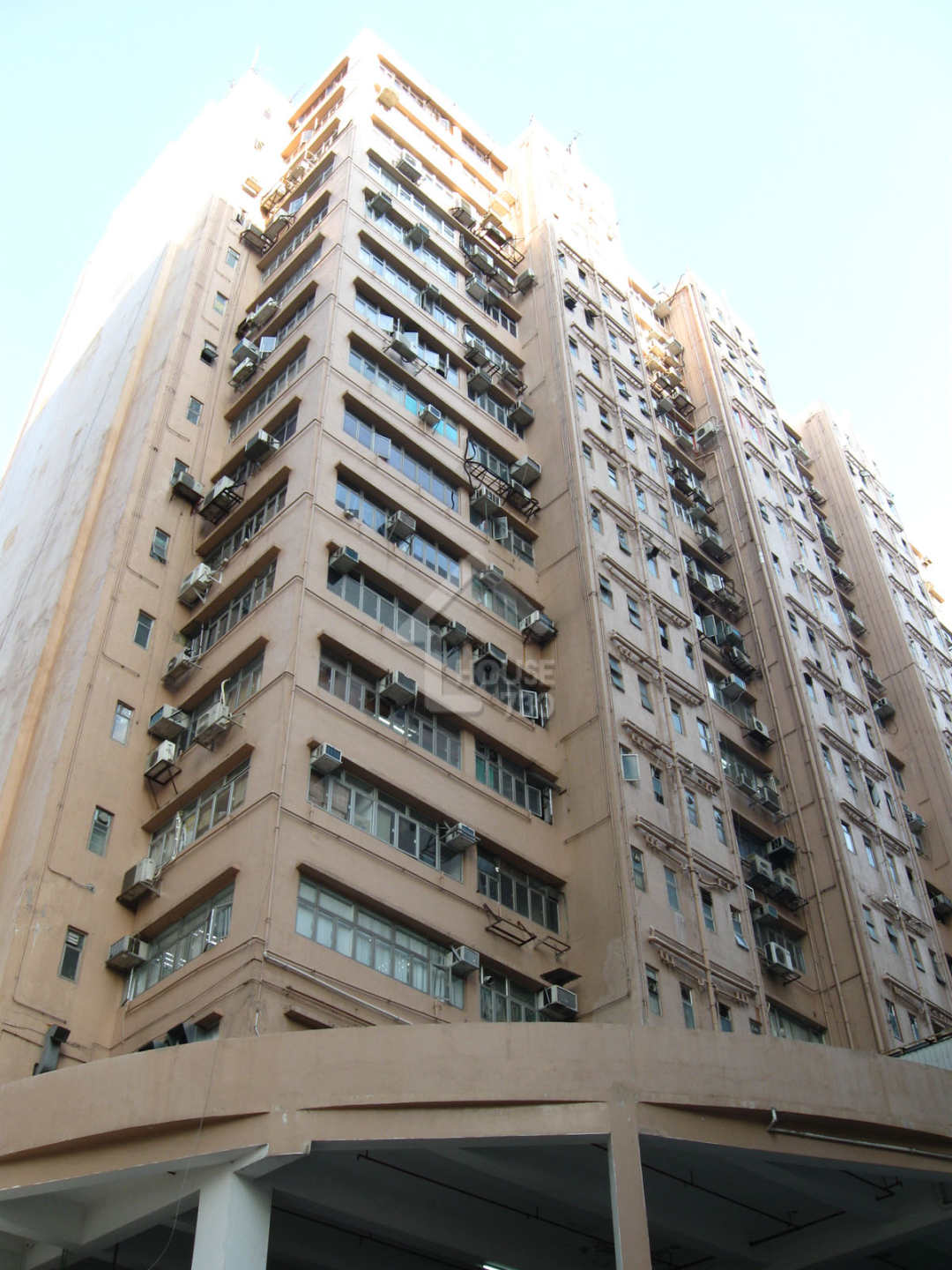 Kwai Chung | WING HONG FACTORY BUILDING | 9300990 | Rent - House730