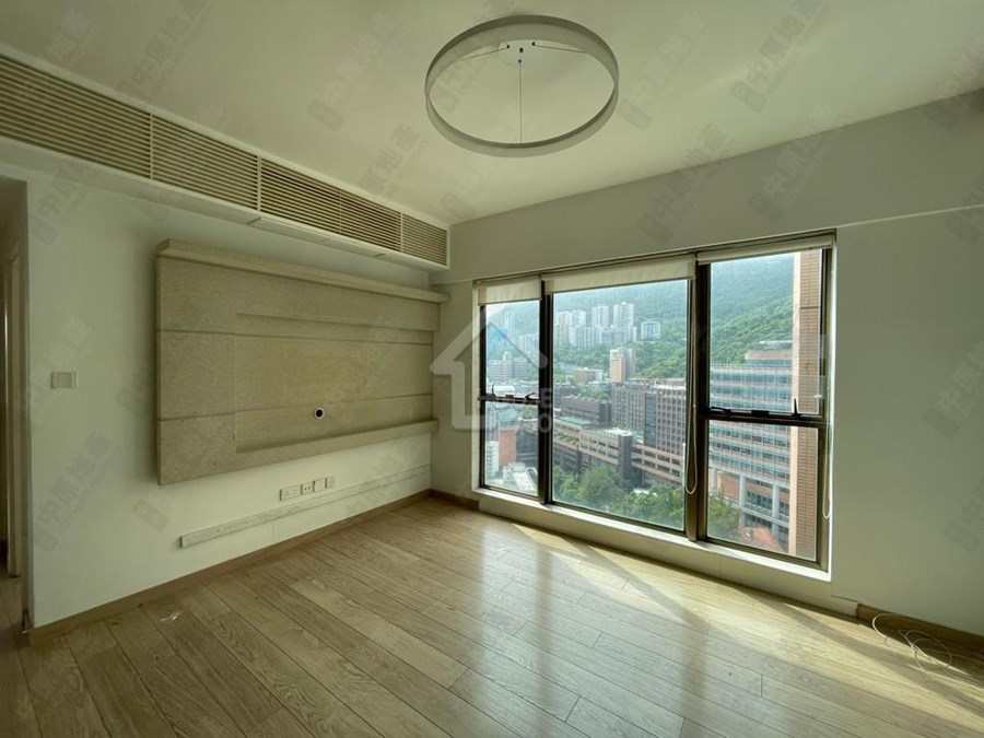 Mid Level West | The Belcher's | 9302126 | Rent - House730