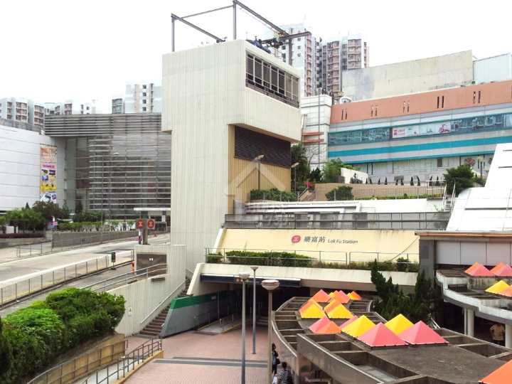 博峯 公共交通 - House730