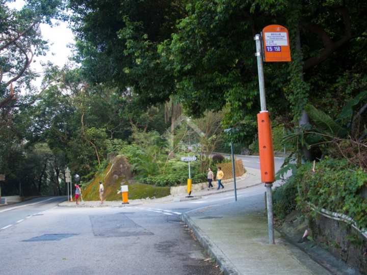 Mount Nicholson II 公共交通 - House730