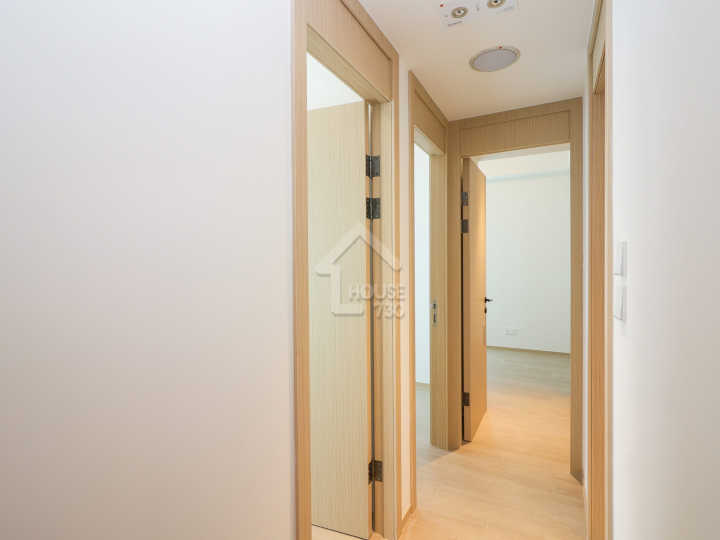 CONNEXT Show Flat 18樓H室 - House730