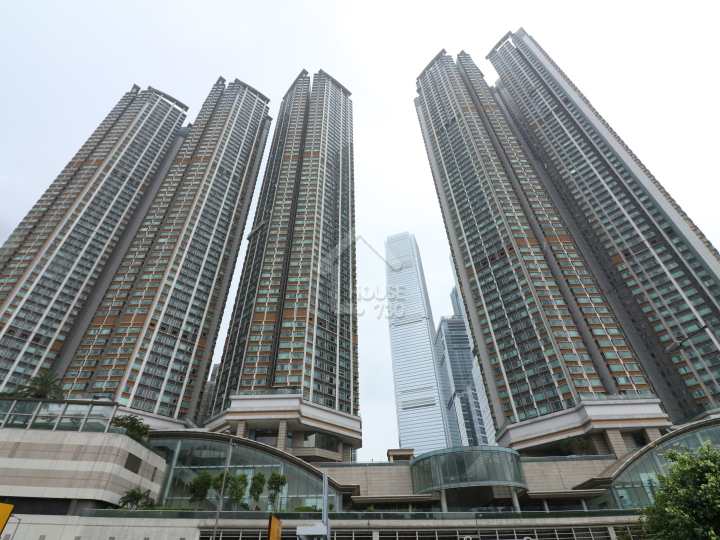 擎天半島 物業外貌 - House730